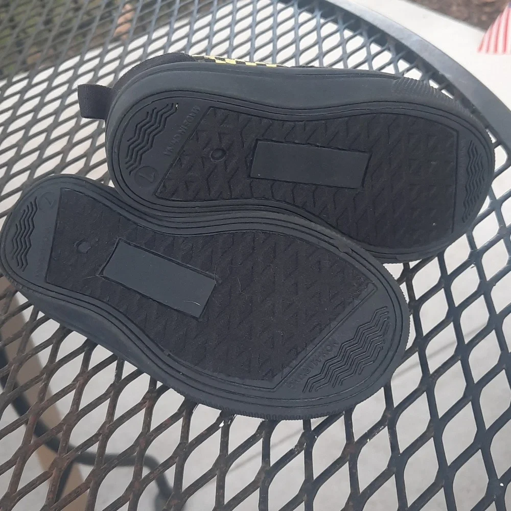 New Minion shoes size 7 slide ons